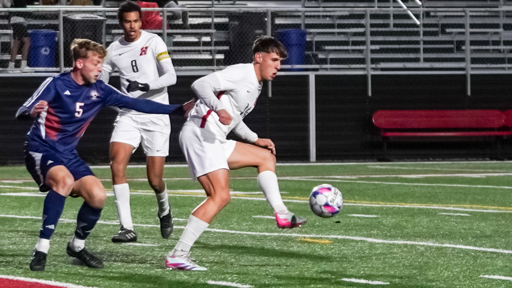 Men's Soccer Upsets #1-Seed Morningside to Advance to GPAC Final